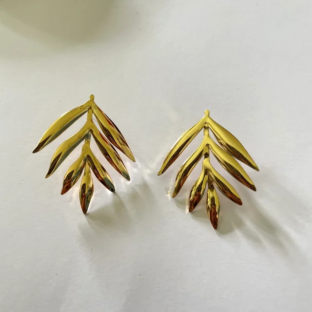 Mery El's earrings